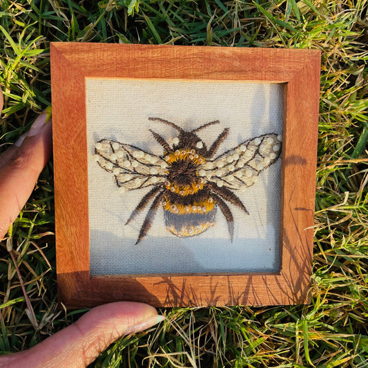 HAND-EMBROIDERED BEE TEA COASTER