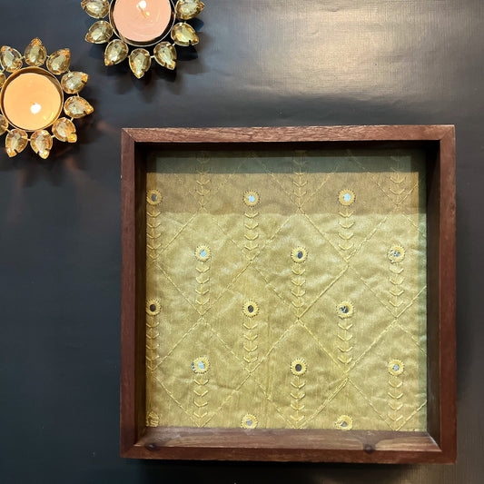 GOLDEN MIRROR WORK MULTI-USE TRAY