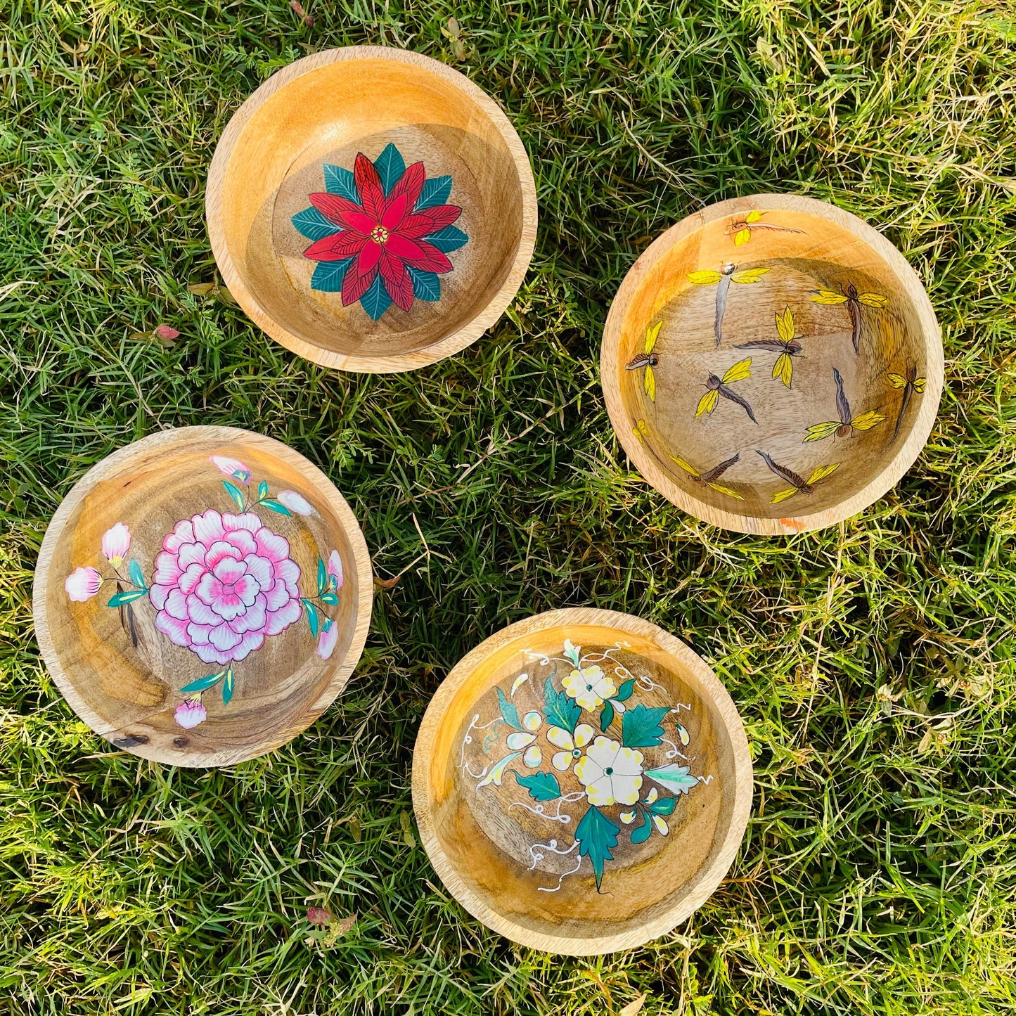 HAND-PAINTED PINK FLOWER  BOWL